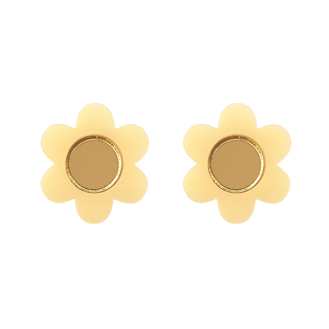 Daisy Stud Earrings in Cream