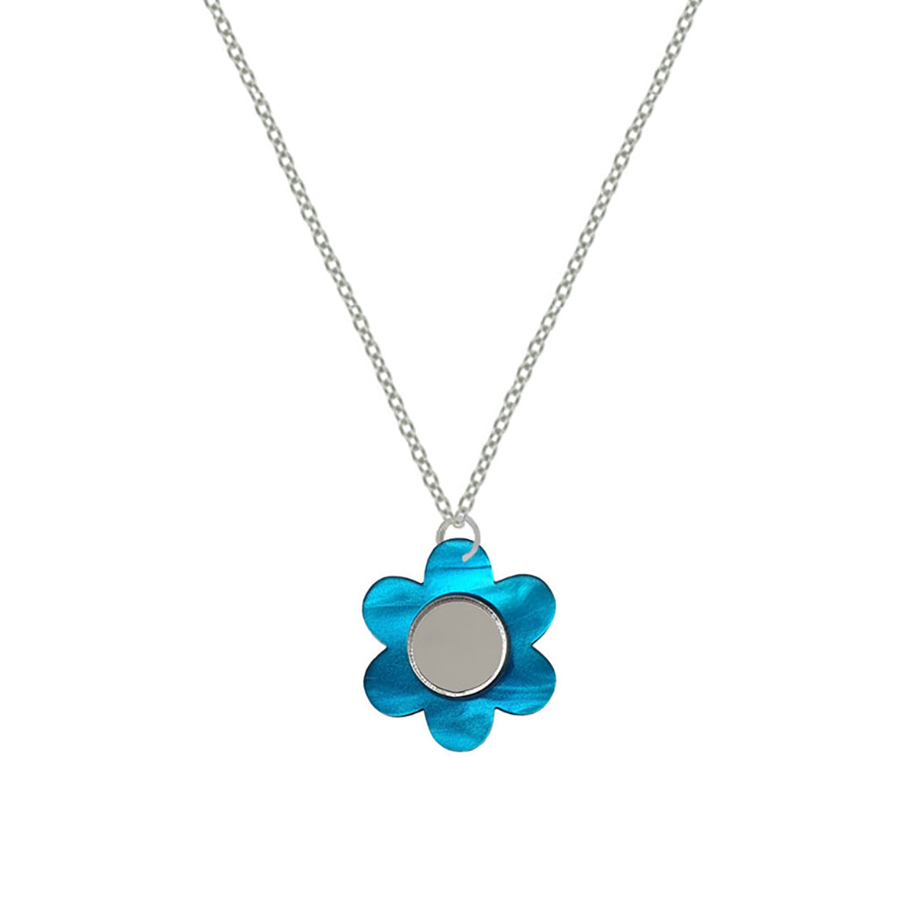 Daisy Necklace in Blue Pearl