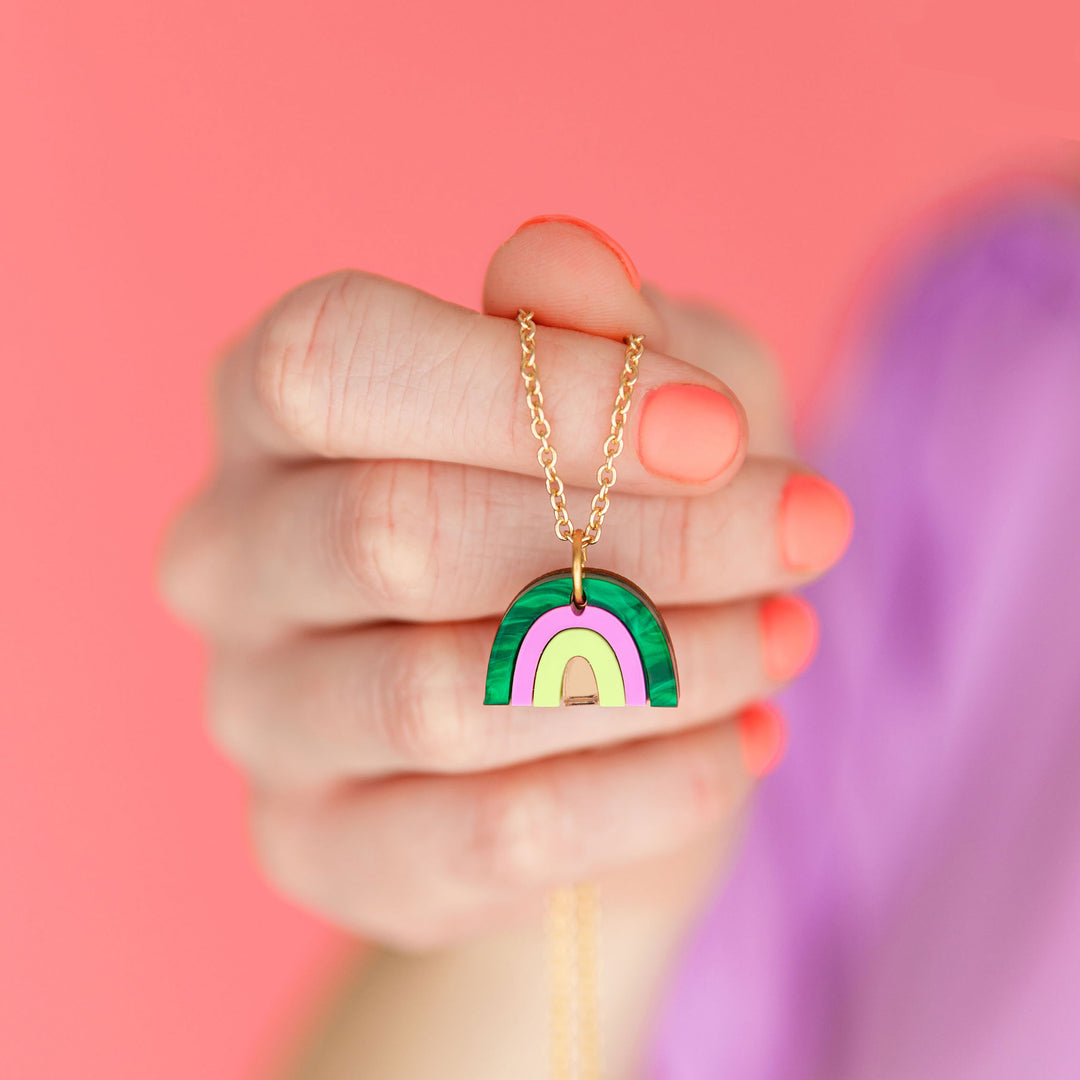 Rainbow Necklace in Green Pearl